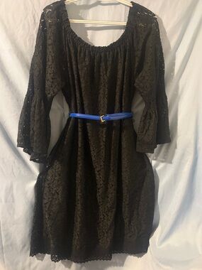 Black Lace Off-Shoulder Dress with NO Blue Belt ( doesn’t come w/the belt)